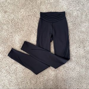 Lululemon black get in line tights size 2